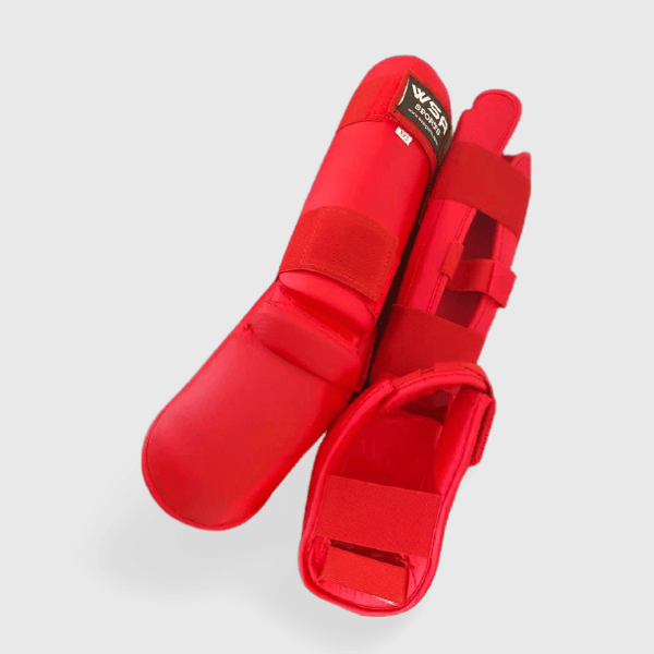 karate gloves and pads